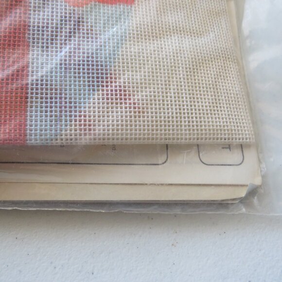 Pheasant on Point Picture Columbia Minerva Needlepoint Vintage kit #2114, 1984 - Picture 7 of 9